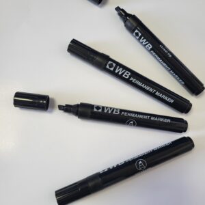 Permanent Marker Chisel Tip Black (10 Pack)